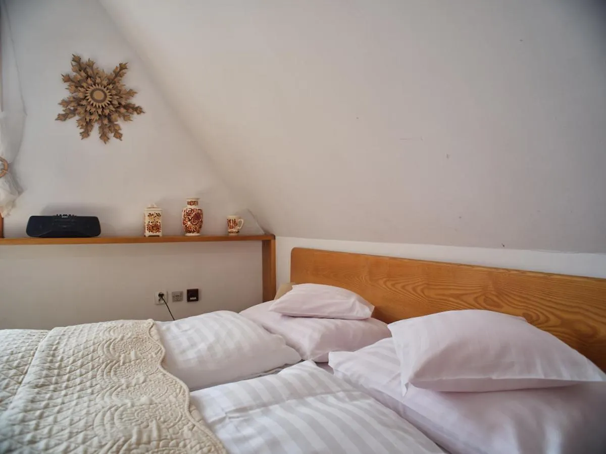 B&B Art House Szymaszkowa 1 Zakopane Bed & Breakfast
